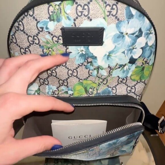 Gucci GG Bloom backpack—Gucci Supreme Canvas Backpack - Picture 4 of 4